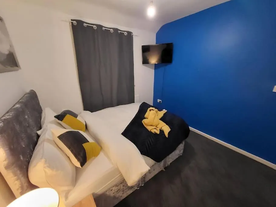 3 Bed House, Free Parking. Great For Work Crews - Stay Sleep Rest Nottingham Regno Unito