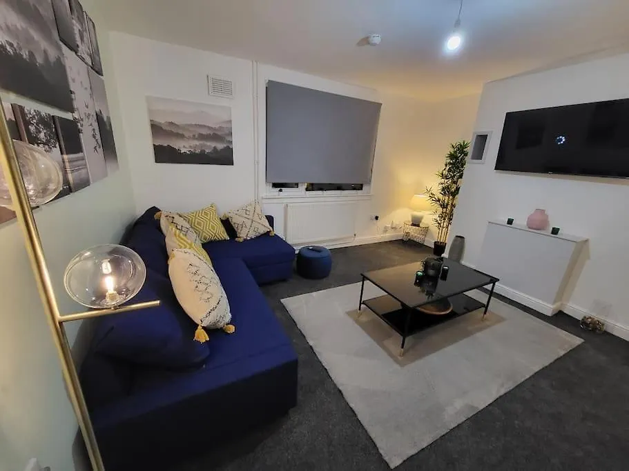 3 Bed House, Free Parking. Great For Work Crews - Stay Sleep Rest Nottingham 0*,  Regno Unito