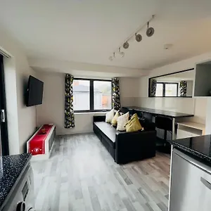 Lovely 2 Bedroom Flat With Free Parking Flat 5 Nottingham
