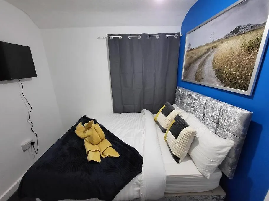 3 Bed House, Free Parking. Great For Work Crews - Stay Sleep Rest Nottingham United Kingdom